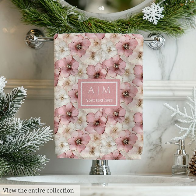 Conjunto De Toalhas Pale Pink Petals Towel Chic Custom Name Bathroom (Pale Pink Petals Towel Chic Custom Name Bathroom Art)