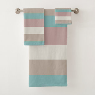 Conjunto De Toalhas Rosas claro e faixas azuis