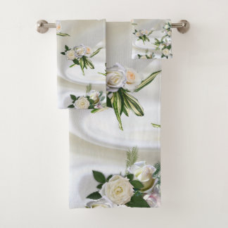 Conjunto De Toalhas Seda Luxuosa, Branca, Fluindo e Rosas Brancas.
