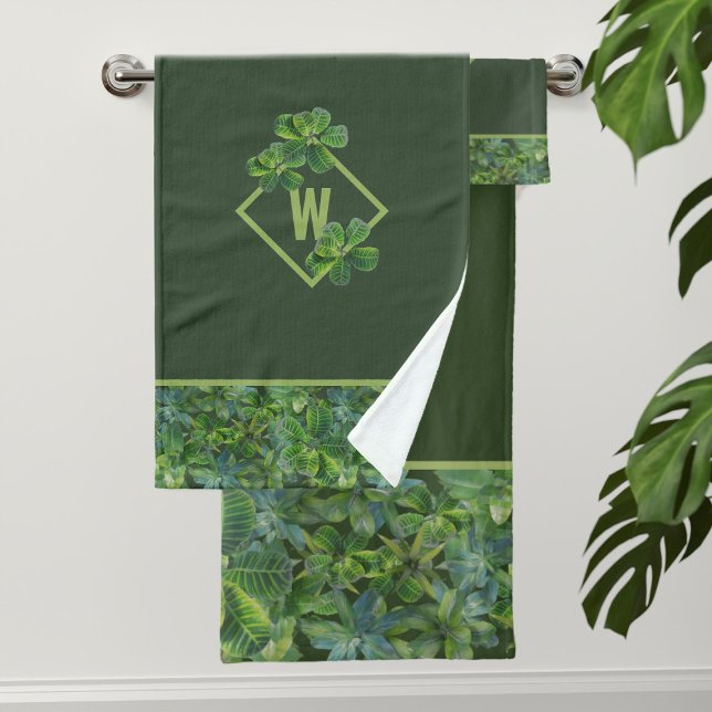 Conjunto De Toalhas Selva Tropical Deixa Junta Banheira Monográfica (For your tropical bathroom. Just add your initial to this tropical leaves bath towel set)