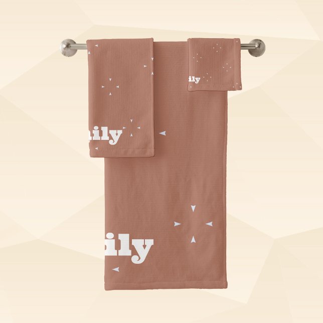 Conjunto De Toalhas Seta branca monograma sobre fundo mocha mousse | (Criador carregado)