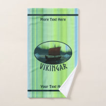 Viagem de navio sob luzes de Norte