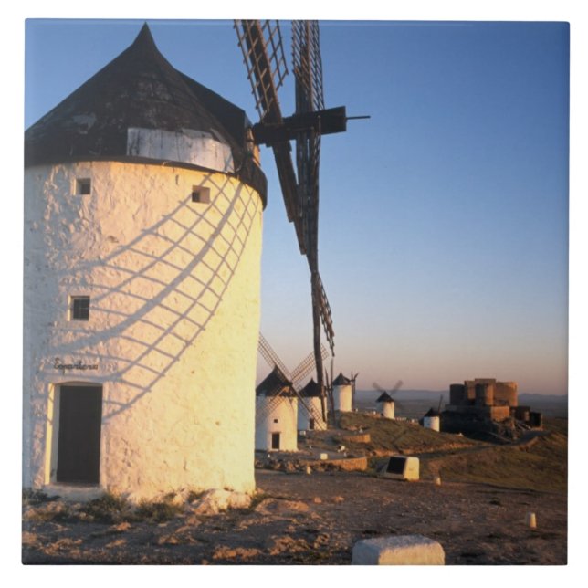 Consuegra, La Mancha, Espanha, moinhos de vento (Frente)