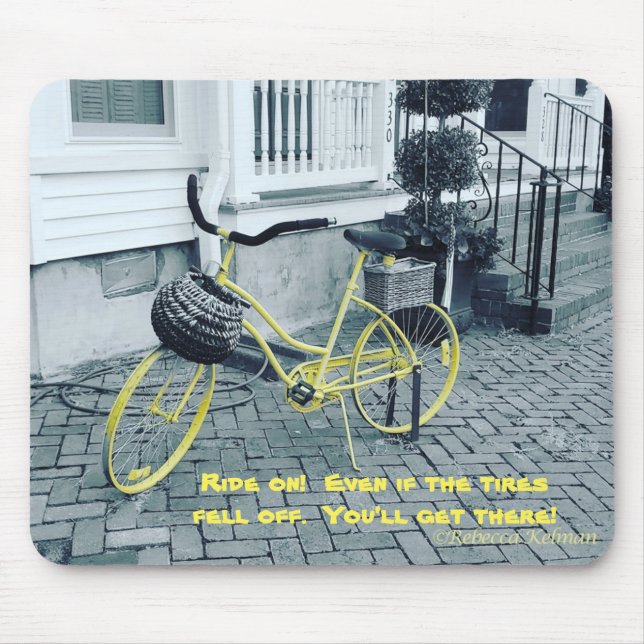Continuem, mesmo que os pneus caiam! Mousepad (Frente)