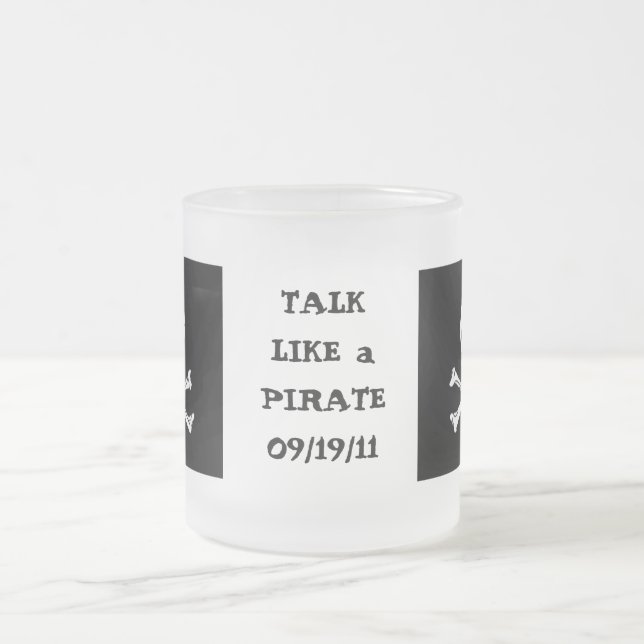 Conversa como uma caneca do dia do pirata (Centro)