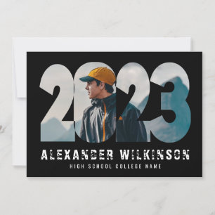 Convite 2023 Modern Bold Script Trendy 4 Photo Graduation