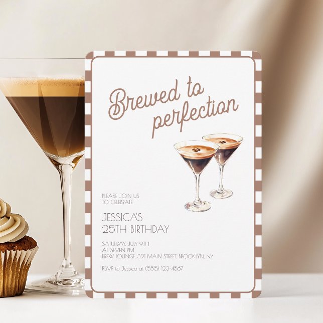 Convite 25 Espresso Martini criou Festa de aniversário cas (25th Espresso Martini Brewed Brown Birthday Party Invitation)