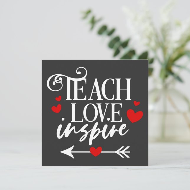 Convite 2/2 Camisa Ensine Amor Inspire professores de jard (Em pé/Frente)