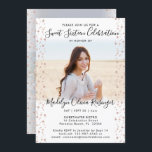 Convite 2 Foto Sweet 16 Modern Pink Rose Dourado Glitter<br><div class="desc">Convide a família e os amigos para uma elegante festa de aniversário 16ª Doce para ela com este convite para fotos de dois falsos relâmpagos de rosa de na moda. Todo texto é simples de personalizar. (DICA DE IMAGEM: Uma maneira fácil de centralizar uma foto exatamente como você deseja é...</div>