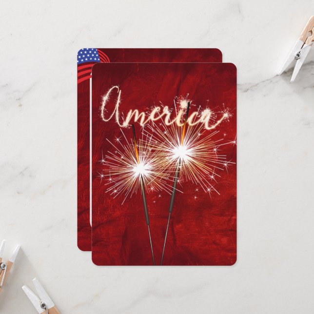 Convite 4 de julho do Partido Sparkler on Red (Frente/Verso In Situ)