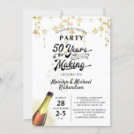 Convite 50º Aniversário do Casamento ANOS-TRIMESTRAIS NO F<br><div class="desc">Pop de cortiça para uma festa de aniversário de casamento 50 ANOS NO FAZER desses convites com design de título de tipografia retrô que incorpora seu ano de casamento na design. Negro e ouro com galerias de garland douradas. Entre em contato com o designer por meio do Zazzle Chat ou...</div>