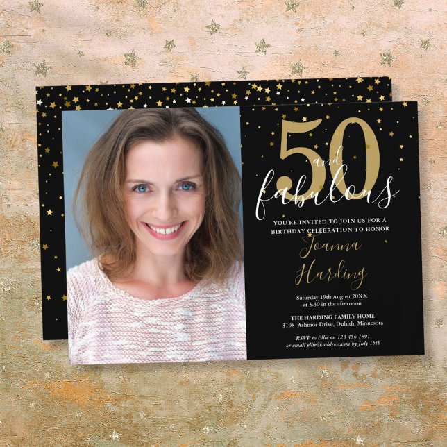 Convite 50 e Fabuloso Aniversário de 50 anos Dourado Preto (50 and Fabulous Gold Black 50th Birthday Photo Invitation)