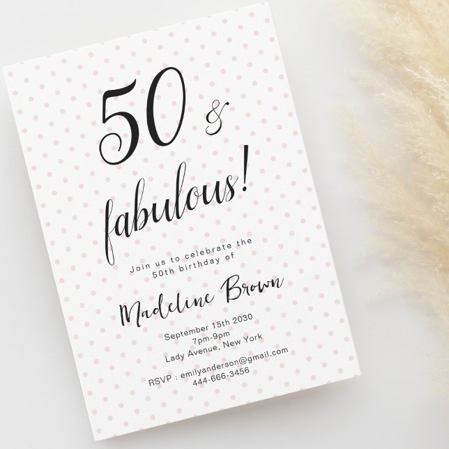 Convite 50 e Fabuloso Black 50th Birthday, cor-de-rosa (50 and fabulous birthday invitation, pink polka dots.)