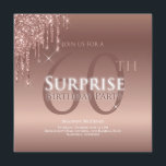 Convite 60º aniversário surpresa do Glitter White<br><div class="desc">É hora de comemorar e este convite fará com que sua festa vá na direção certa. Este design apresenta brilho cor-de-rosa e tipografia personalizada. Muito brilho!</div>