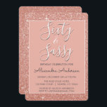 Convite 60 e Rosa de aniversário Dourado, brilhante, cor-d<br><div class="desc">Sessenta e sassy 60ª Festa de aniversário Faux Sparkle e Glitter Rosa,  Douradas,  chamadas cor-de-rosa,  que são perfeitas para uma Festa de aniversário Dourada ou cor-de-rosa embebida. Este Convite de Aniversário 60 e Sassy é perfeito para uma Festa de aniversário de 60.</div>