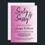 Convite 60 Sassy Hot Pink Glitter 60º Aniversário<br><div class="desc">Comemore a fazer 60 anos em estilo com este moderno design de 60 anos em um fundo brilhante, rosa-quente, um convite de 60 anos de chic que você pode simplesmente personalizar e enviar para a sua sexagésima festa de festa de aniversário. As palavras sessenta e sassy são definidas usando a...</div>