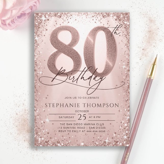 Convite 80 de Aniversário do Glam Calliografia Dourada com (80th birthday invitation for women her glitter sparkle rose gold elegant glam luxury calligraphy)