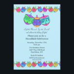 Convite à celebração do Dreidel Hanukkah Azul<br><div class="desc">Comece sua festa de Feriado com nosso Convite de festas de Celebração do Dreidel Hanukkah. Certifique-se de que todos os seus amigos e familiares estejam lá para celebrar com você esta temporada de férias! Chanucá é uma época favorita do ano para a maioria, não se esqueça de estar cercada de...</div>