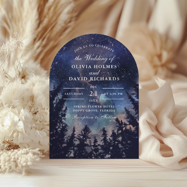 Convite à Forma de Arch de Casamento da Floresta d (Starry Night Forest Wedding Arch Shape Invitation on a neutral boho wedding table.)