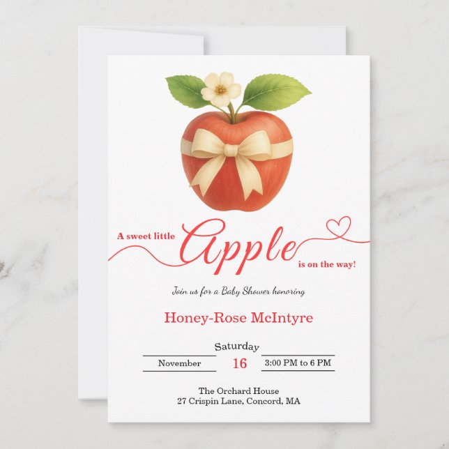 Convite A Little Apple Is On The Way | Fall Baby Shower  (Frente)