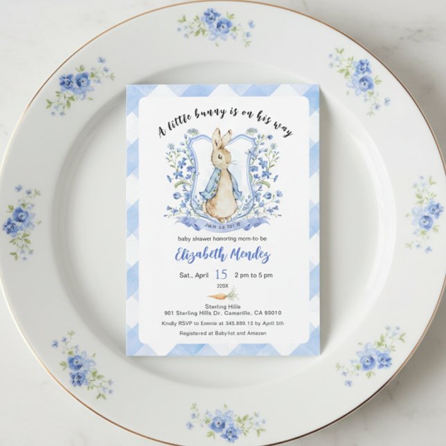 Convite A little bunny is on the way baby shower Invite (Criador carregado)