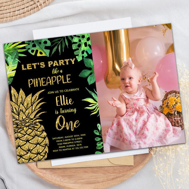 Convite Abacaxi com brilho de Ouro preto de 1rua com foto (1st Black Golden Glitter Pineapple with photo Invitation)