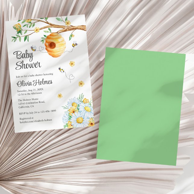 Convite Abelhas e Chás de fraldas de Camomille de Mel Boni (Cute Honey Bee and Chamomille Baby Shower Invitation on a sunny white dry palm leaf.)