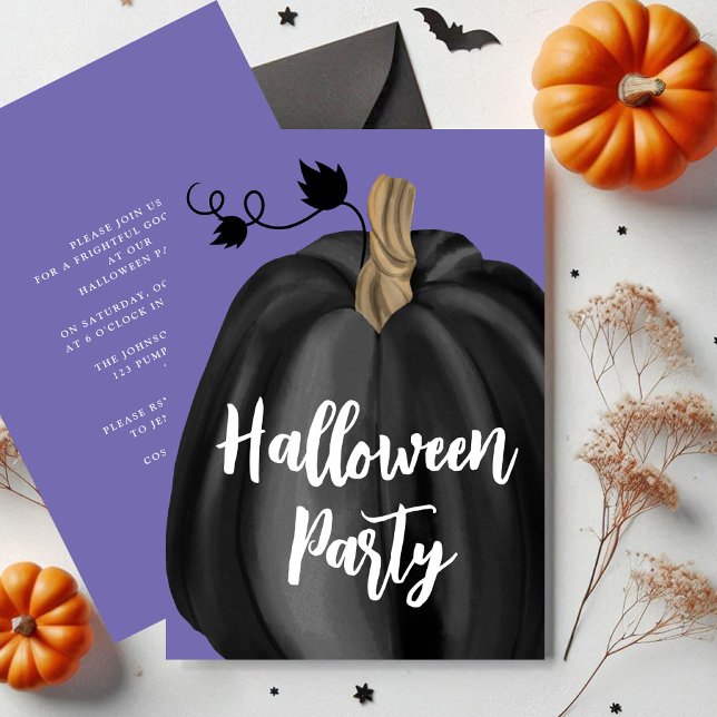 Convite Abóbora de festa de Halloween com roteiro roxo fof (Cute Purple Script Pumpkin Halloween Party Invitation)