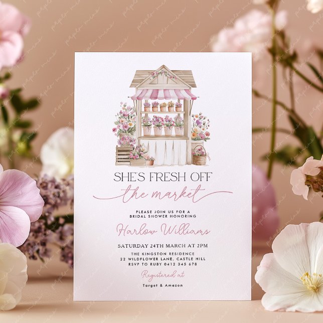 Convite Acabada de Chegar ao Mercado Flor Roxa Chá de Noiv (She's fresh off the market! Flower cart Bridal Shower Invitation )
