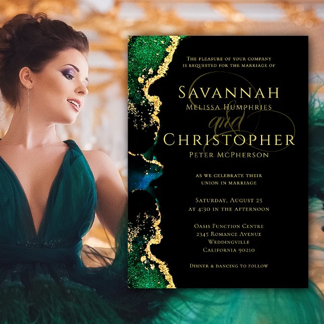 Convite Agate Green Black Gold Ethereal Wedding Invitation (Agate Green Black Gold Ethereal Wedding Invitation. Model from Pexels.)