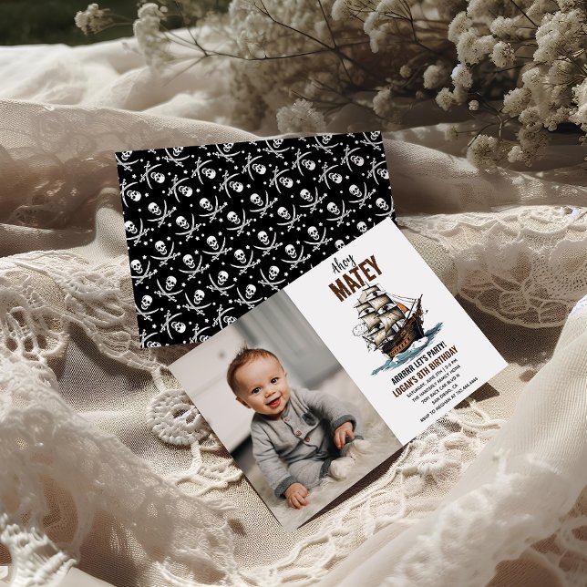 Convite Ahoy! Navio Pirata 8.º Aniversário (Criador carregado)