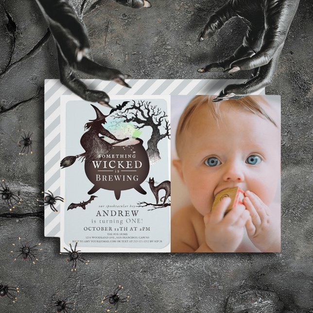 Convite Algo Mau Que Começa O primeiro aniversario De Hall (Criador carregado)