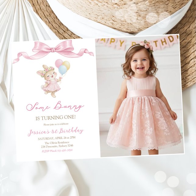 Convite Alguma foto de aniversário de menina coelho rosa c (Criador carregado)