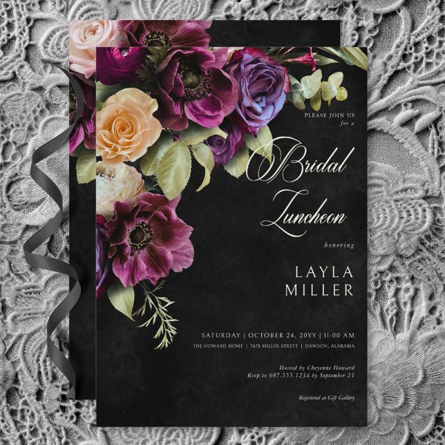 Convite Almofada Floral Dramática Preta Escura e Elegante (Dark Elegant Black Dramatic Floral Bridal Luncheon Invitation)