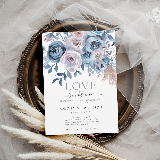 Convite Amor Bloom Algo Rosa Azul Chá de panela (something blue bridal shower invitation floral roses boho pampas grass love in bloom watercolor)
