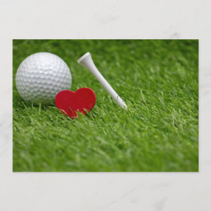 Convite Amor pelo golfe coração e tee na grama verde