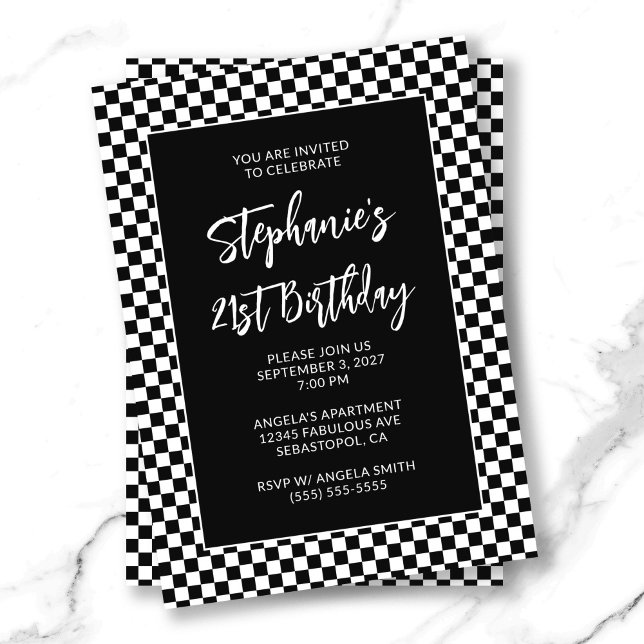 Convite Aniversário de 21 anos preto e branco retrorreflec (Retro Black and White Checkered Bold 21st Birthday Invitation)