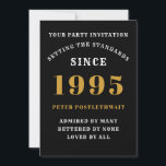 Convite aniversário de 30 anos 1995 Preto Dourado Personal<br><div class="desc">Para aqueles nasceres em 1995 e celebrando a sua festa de aniversário de 30 anos, temos o cartão de convite de aniversário ideal. O fundo preto com design branco e ouro é simples e, no entanto, elegante. Personalize facilmente o texto na frente e na parte traseira deste cartão de convite...</div>