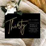 Convite Aniversário de 30 anos brilhante preto e Dourado<br><div class="desc">O Simple Black and Dourado Glitter aniversário de 30 anos Invitation apresenta um design moderno, subestimado, com uma folha de ouro "Trinta" elegante em roteiro manuscrito. Contra um fundo negro, exude um senso de minimalismo moderno e elegância. Este convite é a escolha perfeita para homens e mulheres celebrando este marco...</div>