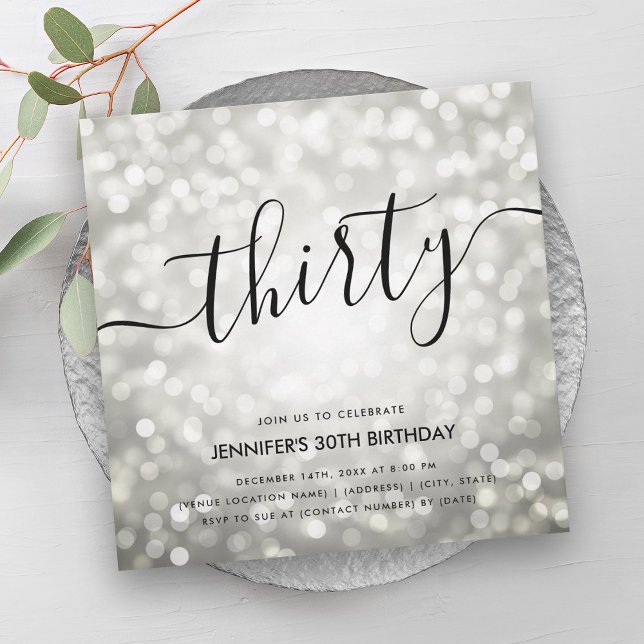 Convite Aniversário de 30 anos de Luzes Leves do Prata Mod (Modern Silver Glitter Lights 30th Birthday Invitation)