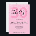 Convite Aniversário de 30 anos de Script Elegante de Brilh<br><div class="desc">Convite para aniversário de 30 anos de Literatura Rosa Pastel Moderno. Design de modelo de convite de aniversário de 30 anos minimalista com uma caligrafia elegante com letra de escrita manuscrita.</div>