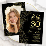 Convite Aniversário de 30 anos de Surpresa de Foto Dourada<br><div class="desc">Convite de festas Elegante de aniversário de 30 anos de surpresa preto e dourado com sua foto na parte traseira da placa. A moderna design feminina moderna tem sotaques botânicos e letra de script de tipografia. Simples cartão de convite floral perfeito para uma festa surpresa na moda. Pode ser personalizado...</div>