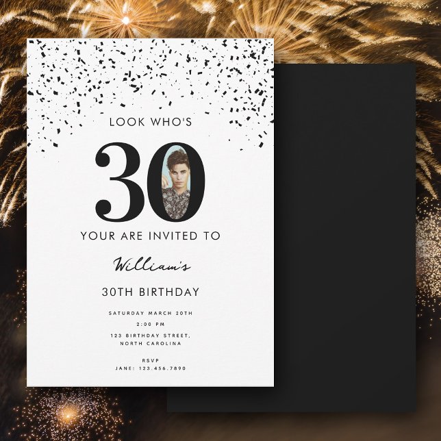 Convite aniversário de 30 anos Party Look Who's 30 Modern  (30th Birthday Party Look Who's 30 Modern Photo Invitation)