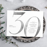 Convite Aniversário de 30 anos prateada moderna minimalist<br><div class="desc">O convite de festas moderno minimalista apresenta na moda faux prata foil número 30 e os detalhes do seu partido em serif e cor de cinza clássicas, simples e elegante, convite para o aniversário do marco de surpresa do excelente. a cor de fundo pode ser alterada para qualquer cor da...</div>