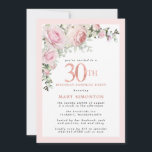 Convite aniversário de 30 anos Surpresa do Partido Rosa Ro<br><div class="desc">Honre uma mulher especial com este convite de festas aniversário de 30 anos de surpresa elegante e feminina. 30 é escrito em texto rosa grande. O Partido da Surpresa de Aniversário segue. O nome do convidado também está em letras cor-de-rosa. As rosas cor-de-rosa pinceladas e as folhas verdes salgadas criam...</div>