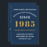 Convite aniversário de 40 anos 1985 Azul Dourado Personali<br><div class="desc">Para aqueles nasceres em 1985 e celebrando a sua festa de aniversário de 40 anos, temos o cartão de convite de aniversário ideal. O fundo azul com design branco e ouro é simples e, no entanto, elegante. Personalize facilmente o texto na frente e na parte traseira deste cartão de convite...</div>