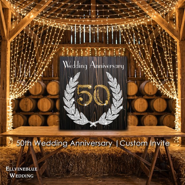 Convite Aniversário de 50 anos de Casamento | Madeira Rúst (50th Wedding Anniversary Invite | Rustic Wood & Diamond Laurel. Size: 5.25” x 5.25”)