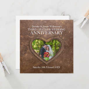 Convite aniversário de casamento de couro de 3 anos coraçã
