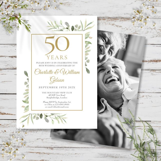 Convite Aniversário de Casamento de Qualquer Ano Foto de V (Any Year Wedding Anniversary Greenery Photo Invitation)