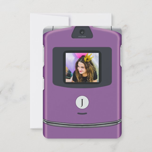Convite Aniversário de Celular Flip Roxo dos Anos 2000 (Frente)